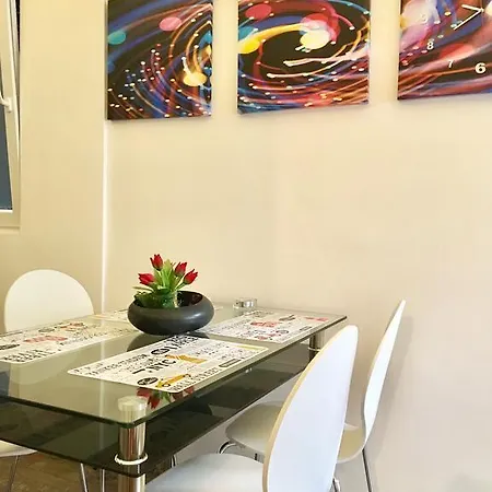 Tom's Apartment